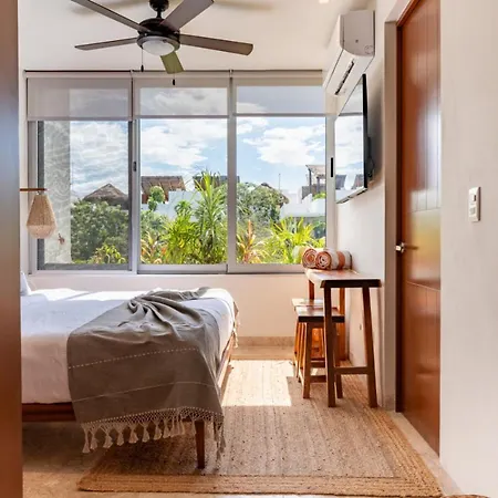 Walking Distance Your Seaside Getaway Holiday home