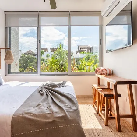 Walking Distance Your Seaside Getaway
