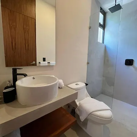 Arena Tuane Hotel *