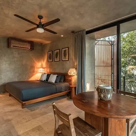 Loft Near Apartment *