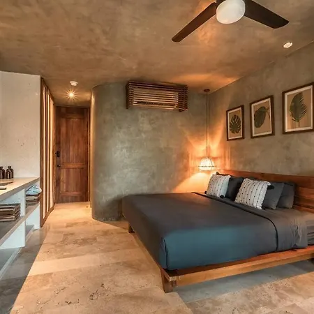 Loft Near Apartment *