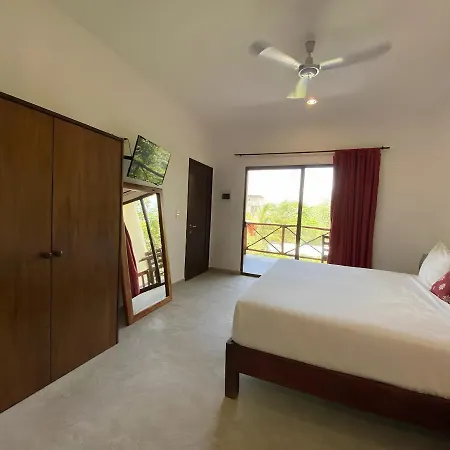 Basic La Veleta Apartment *
