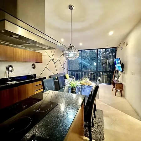 Apartment *tulum 2br W/ Pool, Gym, Security, Walk To Town