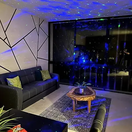 *tulum 2br W/ Pool, Gym, Security, Walk To Town Apartment