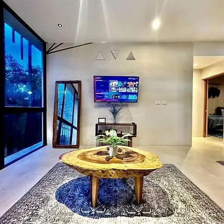 *tulum 2br W/ Pool, Gym, Security, Walk To Town
