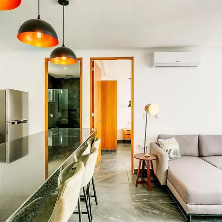 New Alluring Private Pool Full Kitchen Wifi Holiday home