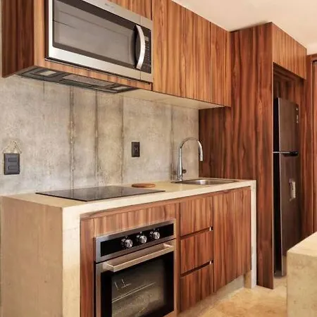 Luxury In W/ Cenote & Pool. Apartment Tulum