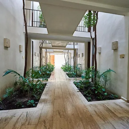 Apartment Exclusive Studio With Balcony In La Veleta, Rooftop Pool, Lounge And Outdoor Seating