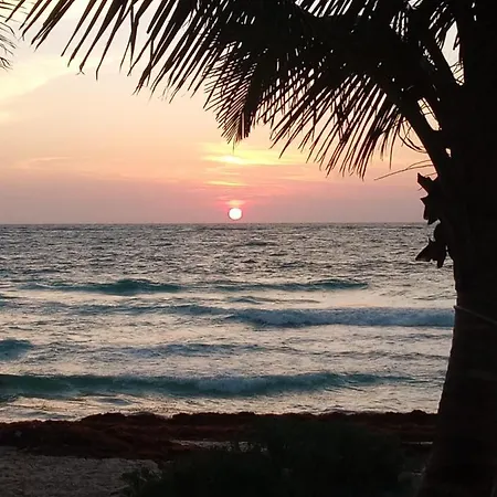 Playa Lakin-ha Beachfront Cabins Tulum