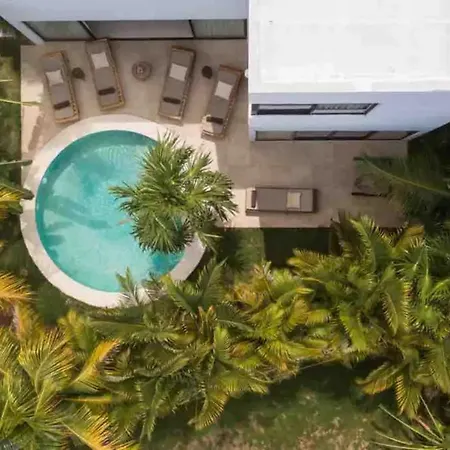 Angelina/ 5 Br/ Secured House/ Beach Access! Holiday home Tulum