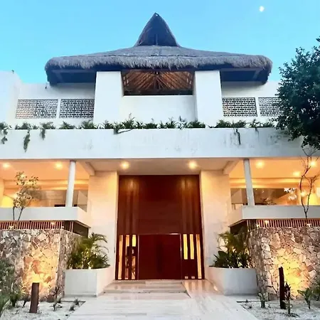 2 Bedroom W/amazing Rooftop & Jungle Views Apartment Tulum