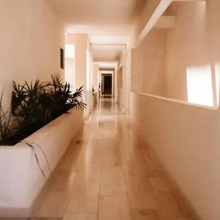 2 Bedroom W/amazing Rooftop & Jungle Views Apartment *