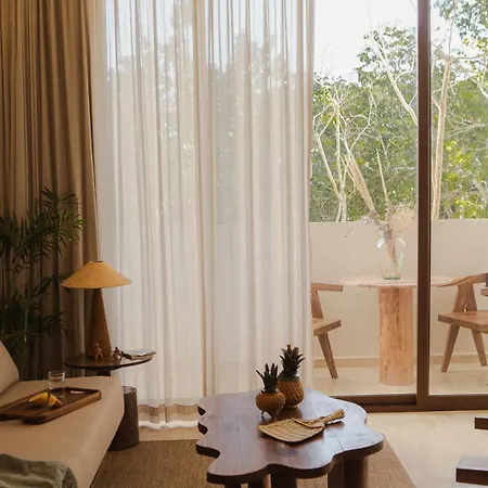 Apartment Luxe Studio In La Veleta With Private Balcony, Rooftop Pool, Outdoor Seating & Lounge Tulum