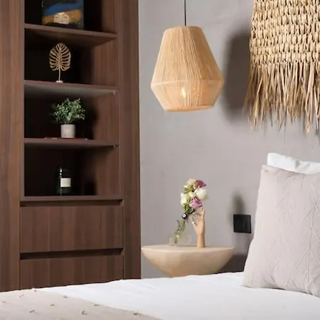 Casa Colette Six Bdrm & Daily Housekeeping * Tulum