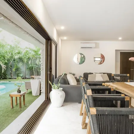 *entire Private Villa* Casa Flores Villa Tulum