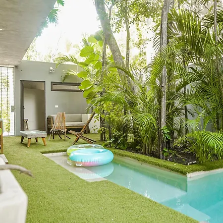 *entire Private Villa* Casa Flores * Tulum