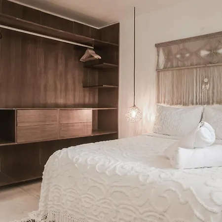 *entire Private Villa* Casa Flores Villa *