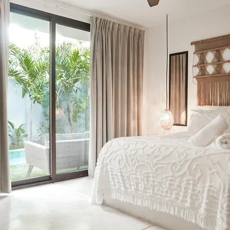 *entire Private Villa* Casa Flores * Tulum