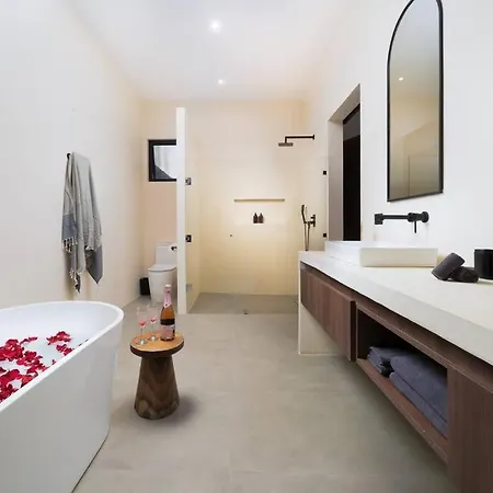 Apartment Casa Colette Six Bdrm & Daily Housekeeping