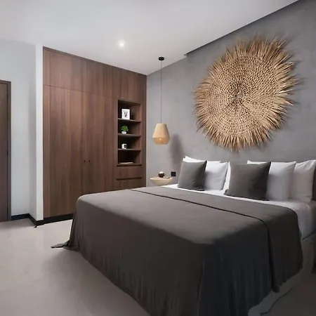 Casa Colette Six Bdrm & Daily Housekeeping Apartment Tulum