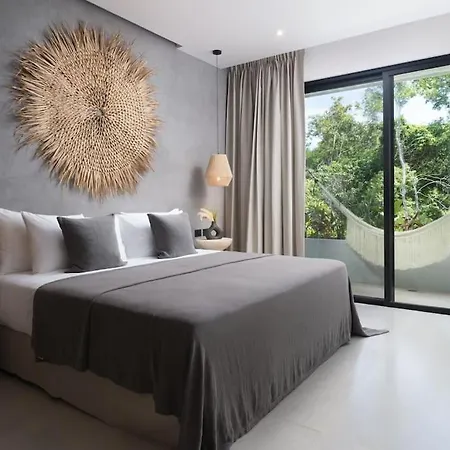 Casa Colette Six Bdrm & Daily Housekeeping Apartment Tulum