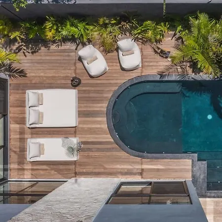 Casa Colette Six Bdrm & Daily Housekeeping