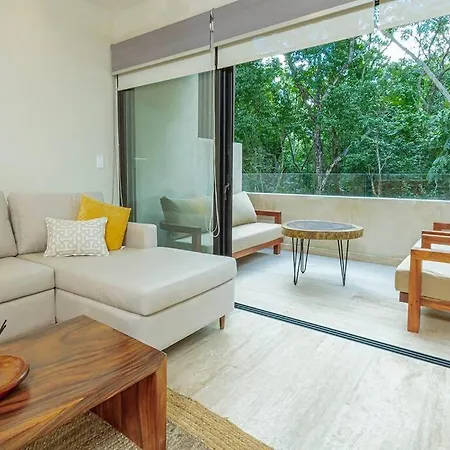 Great 1 Bdm In Paramar Viva Apartment *