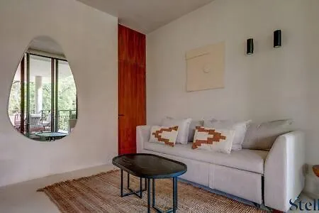 New Tropical Vibe Huge Private Terrace Amenities Holiday home