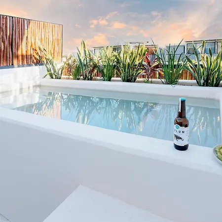 Modern 3br Penthouse W/rooftop Pool Tulum