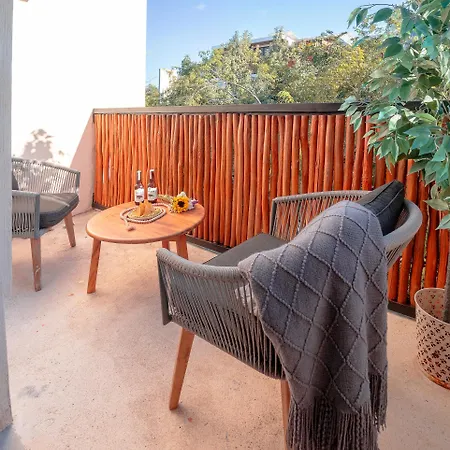 Modern 3br Penthouse W/rooftop Pool
