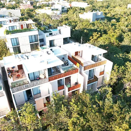 Modern 3br Penthouse W/rooftop Pool *