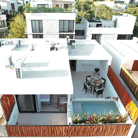 Modern 3br Penthouse W/rooftop Pool Apartment *
