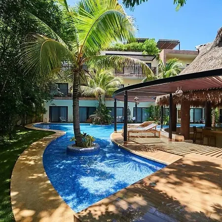 Zen Oasis Swim Up Pool W Tiki Hut Bar + Gym Apartment Tulum