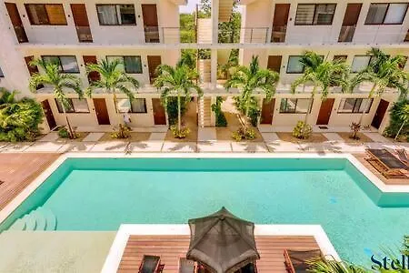 New Chic Private Balcony Huge Pool Onsite