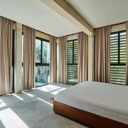 Exquisite 2-Bed Apt, Private Terrace With Plunge Pool, Rooftop, Swimming Pools And Gym Apartment