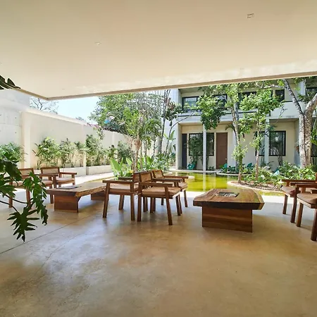 Apartment Exquisite 2-Bed Apt, Private Terrace With Plunge Pool, Rooftop, Swimming Pools And Gym *