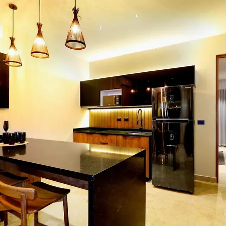 Sky K103 Apartment *