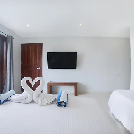 Apartment Playa Canek - Penthouse - Beach Front, Balcony & Pool Tulum