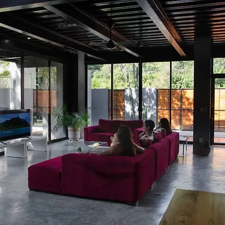 Villa Light House 4 Bedroom House W/ Pool