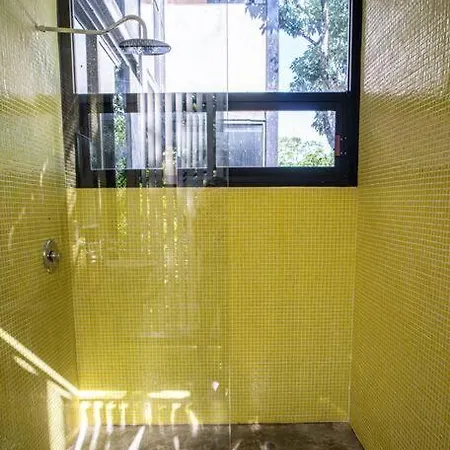 Light House 4 Bedroom House W/ Pool