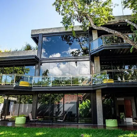 Light House 4 Bedroom House W/ Pool Villa