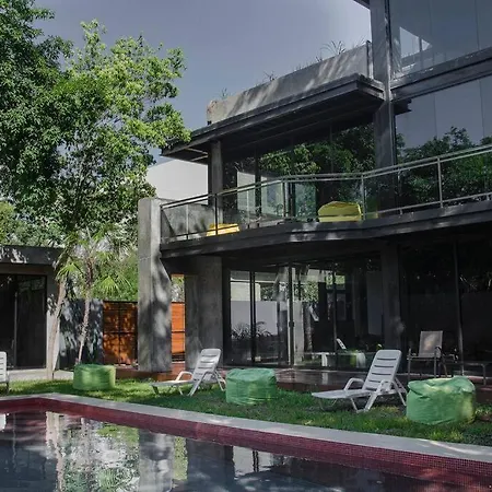 Light House 4 Bedroom House W/ Pool Villa *