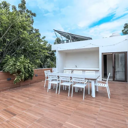 *entire Private Villa* Casa Flores Tulum