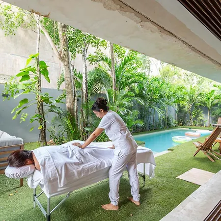 *entire Private Villa* Casa Flores