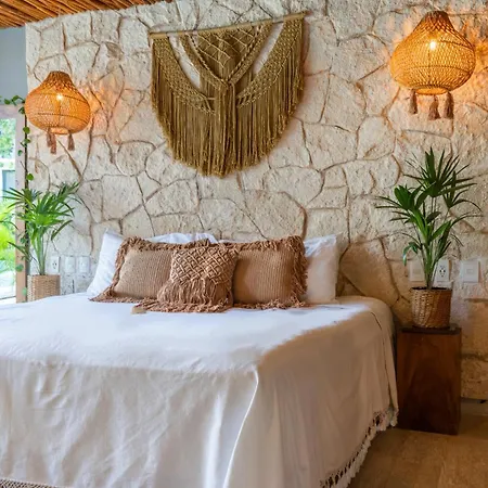 Luz De Luna I * Tulum