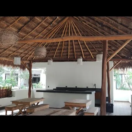 Apartment Jungle Oasis Studio: Beachside Retreat With Pool And Amenities Tulum