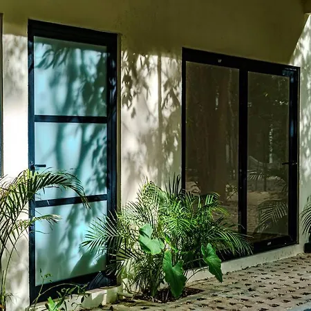 Ph With Private Pool And Bikes *