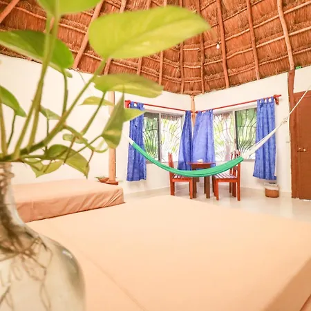 Playa Lakin-ha Beachfront Cabins *