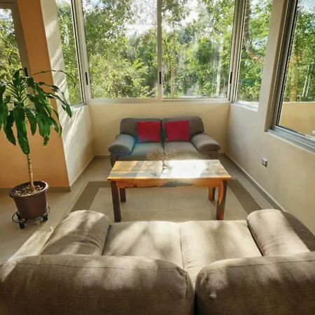 Villa Casa Hibiscus - Tropical Serenity Meets Modern Comfort In *