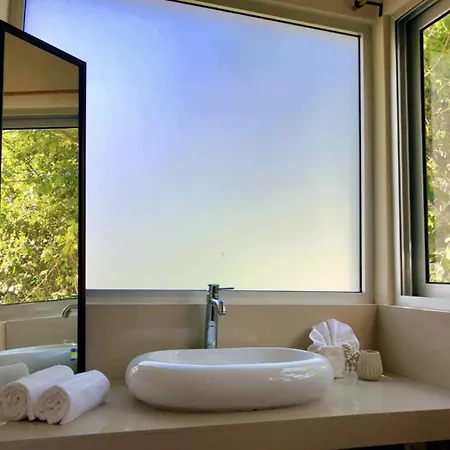 Casa Hibiscus - Tropical Serenity Meets Modern Comfort In Tulum